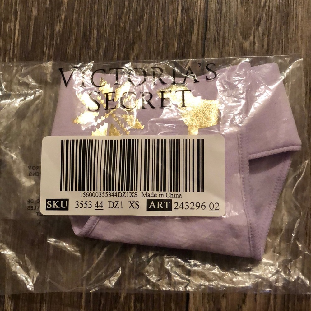 Victoria’s Secret Cool & Comfy Seamless Thong